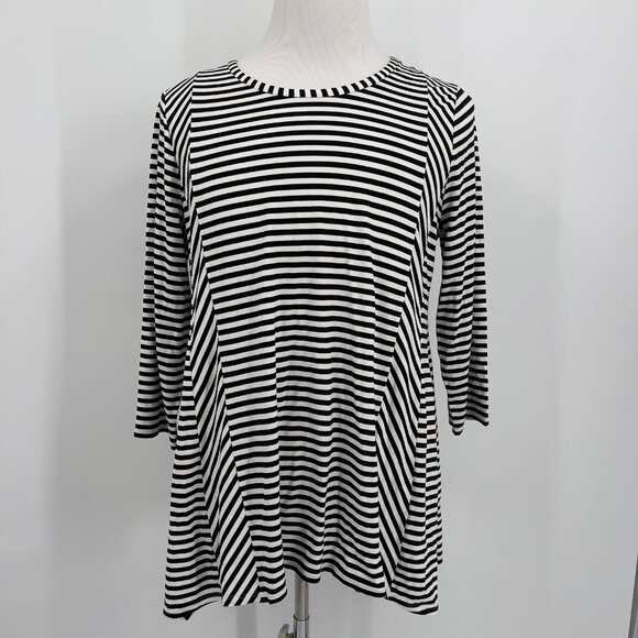 Chico’s Size 2 Black White Striped Tunic Top Women’s 3/4 Sleeve Stretch Knit Top - Picture 2 of 5